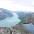 Jezero Gjende a Bessvatnet z hebene Besseggen